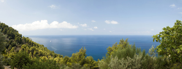 Fototapeta na wymiar Panoramic view of the coast of Mallorca Spain