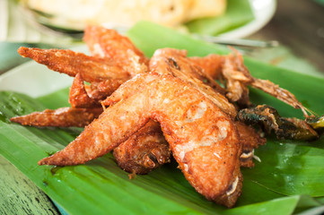 Fried chicken wings