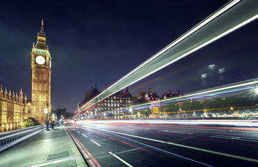 Big Ben von der Westminster Bridge, London