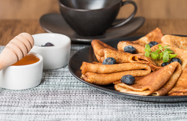 pancakes with fresh blueberry and huney