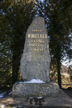 Winkelrieddenkmal bei der Schlachtkapelle ob Sempach, Luzern, Schweiz