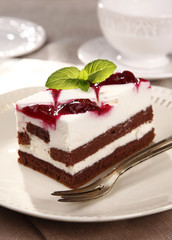 Cream cake