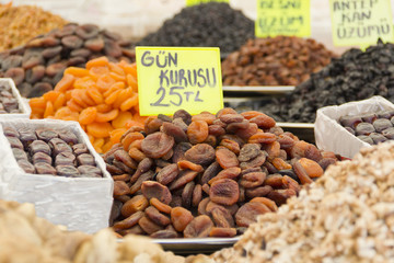 dried fruit on market