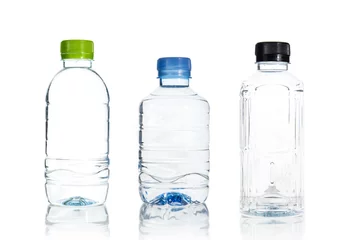 Poster Plastic water bottle isolate © sorapop