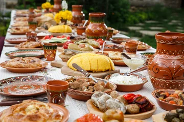 Fototapeten hausgemachtes moldauisches Essen © niromaks