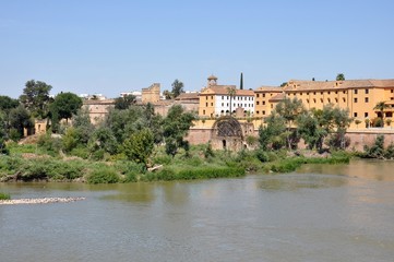 Fototapeta na wymiar Guadalquivir river in Córdoba