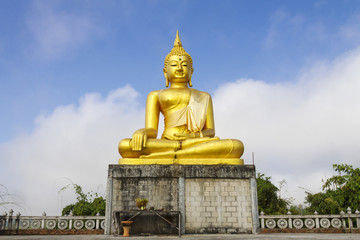 Gold buddha sit outdoo