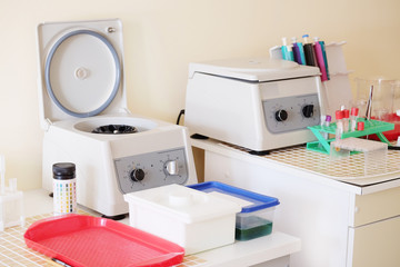 Machine for centrifuge blood testing