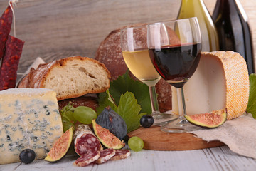 wine,cheese and bread