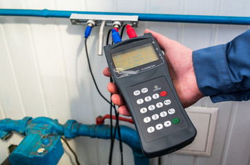 Ultrasonic flow meter