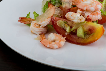 Shrimps with aloe vera salad