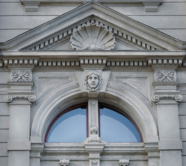 Elements of Architecture at the Opera in Lviv