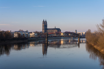 Hubbrücke und Magdeburger Dom/Magdeburg