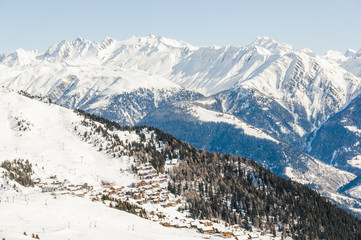 Fototapeta na wymiar Bettmeralp, Walliser Dorf, Alpen, Wintersaison, Schweiz