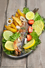 Baked fish with fresh vegetable