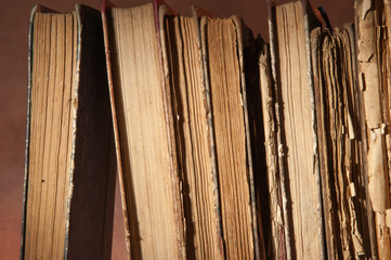 stare książki © amadeusz