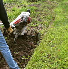 motoculture d'un jardin, kazy