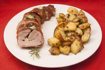 Gefülltes Filet (Speckmantel), Sardellen-Zitrone-Kartoffeln