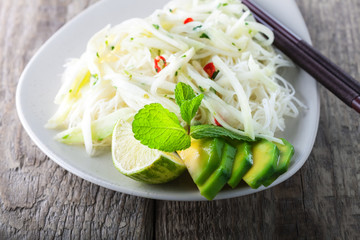 Spicy kohlrabi noodles