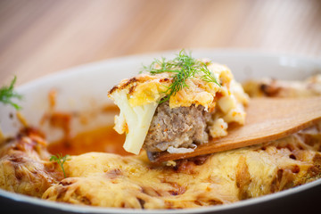 cauliflower baked with meatballs