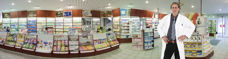 Apotheke Panorama mit Apotheker