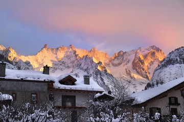 Sunrise mountains in the ski resort Courmayeur - obrazy, fototapety, plakaty