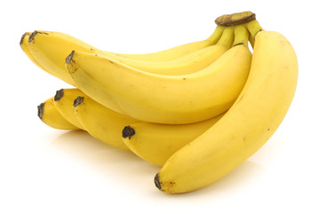  fresh bananas on a white background