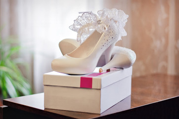 white shoes of fiancee