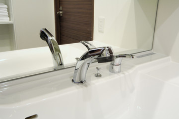 洗面化粧台の水栓　クローズアップ