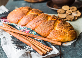 cinnamon bun browned crust, sweet pastries
