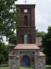 Fototapeta na wymiar Kraenzlin-Kirche-Portal