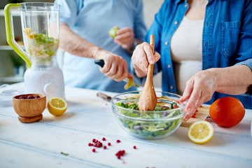 Cooking salad