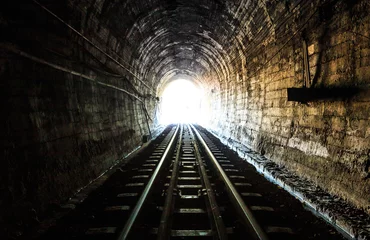 Fotobehang Tunnel Spoortunnel