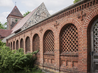 Obraz premium Radensleben-Campo Santo-Mauer