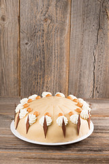 Mohn-Amaretto-Kirsch-Torte