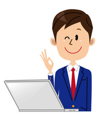 男子学生　パソコン　ばっちり