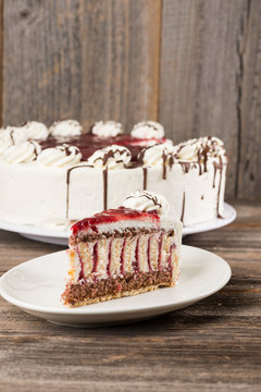 Preiselbeer-Sahne Torte