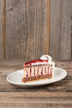 Preiselbeer-Sahne Torte