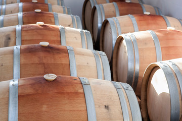 oak barrels for wine