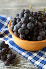 Grapes in a wooden bowl