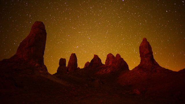 Time Lapse of Tronas Pinnacles at Night - California Desert