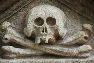 death's-head (statue)