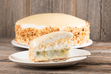 Stachelbeer-Marzipan-Torte