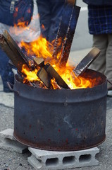 ドラム缶の炎