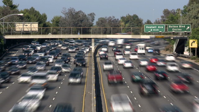Busy Los Angeles Freeway Traffic - Time Lapse