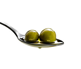 olio d'oliva su fondo isolato