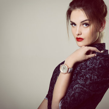 Fototapeta fashion girl, portrait of young glamour luxury fashionable woman