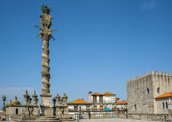Fototapeta na wymiar Portugal, Porto , carved shameful stone pillory for punishment