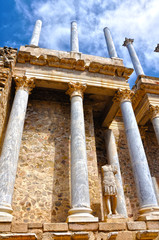 Scaenae frons del teatro romano de M√©rida, Espa√±a © luisfpizarro