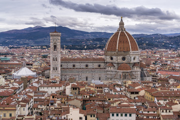 Fototapeta na wymiar View of Duomo and Florence